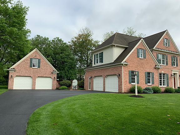 2nd image of 1504 Sunningdale Way