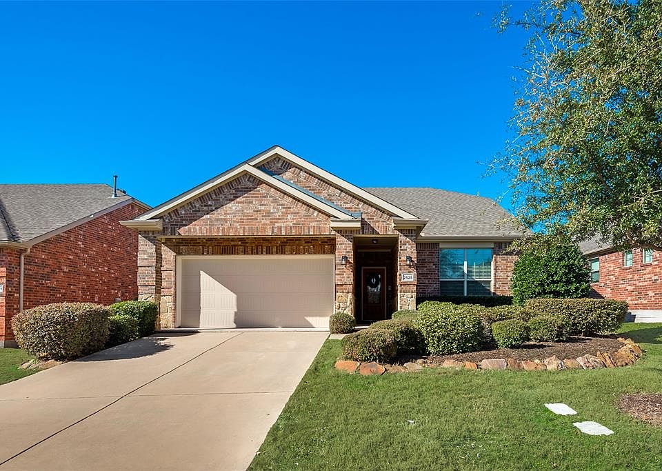 1st image of 2525 Gold Rush Dr