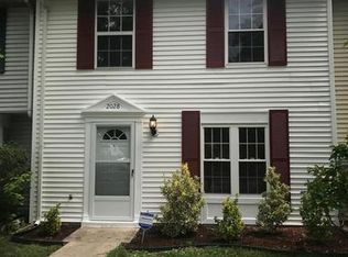 2028 Tanglewood Dr, Waldorf, MD