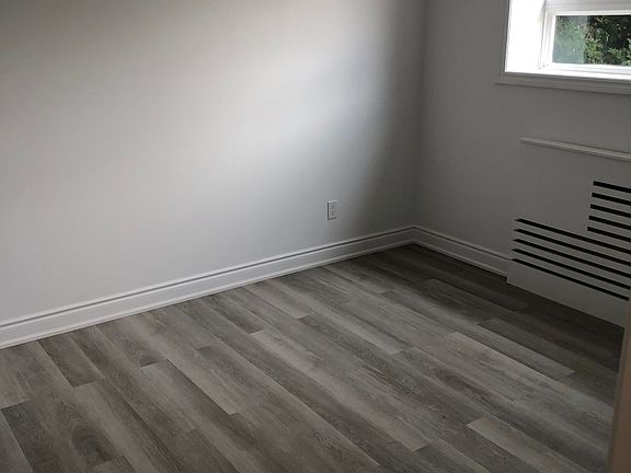 2nd image of 419 Woodbine Ave #1
