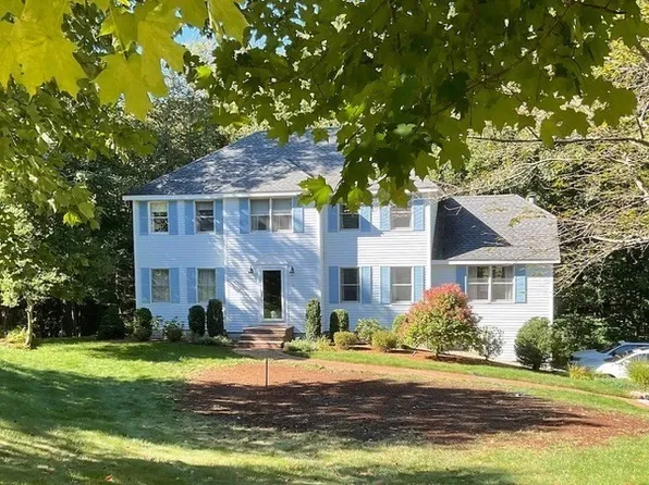 11 Currier Rd, Middleton, MA 01949