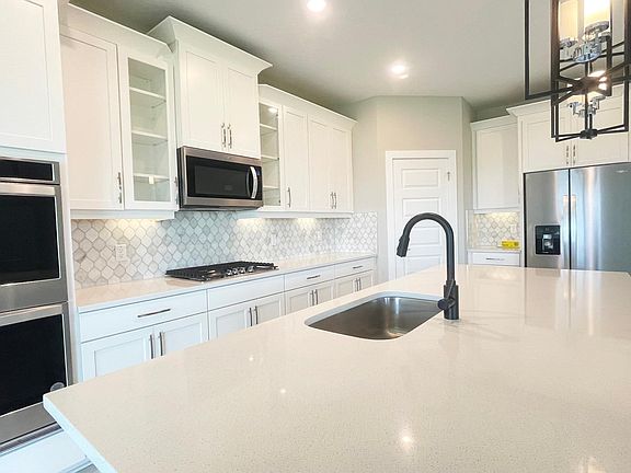 4th image of 13719 Green Hammock Pl