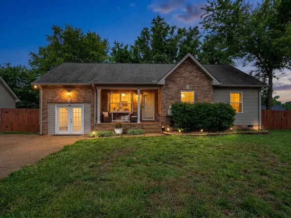 102 Atwood Ct, Lebanon, TN 37087