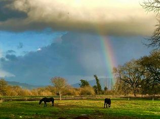 1989 Cooper Rd, Sebastopol, CA 95472