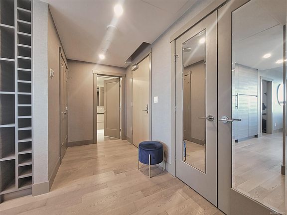 5th image of 777 Herald St #2104