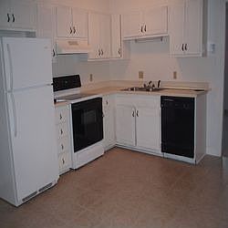 2nd image of 711 Deerwood St
