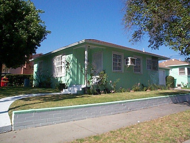 1420 Mentone Ave