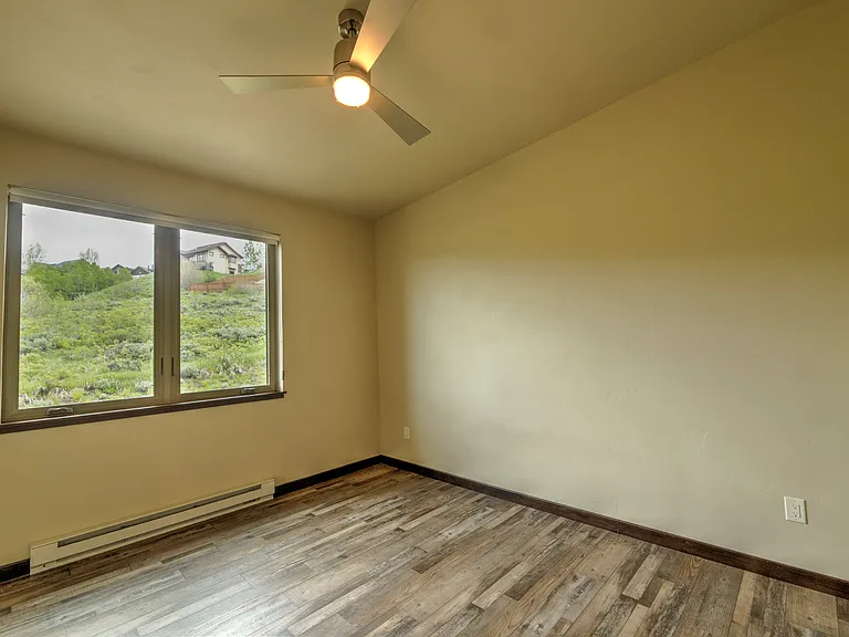 320 Fox Springs Cir #303 — Photo 13