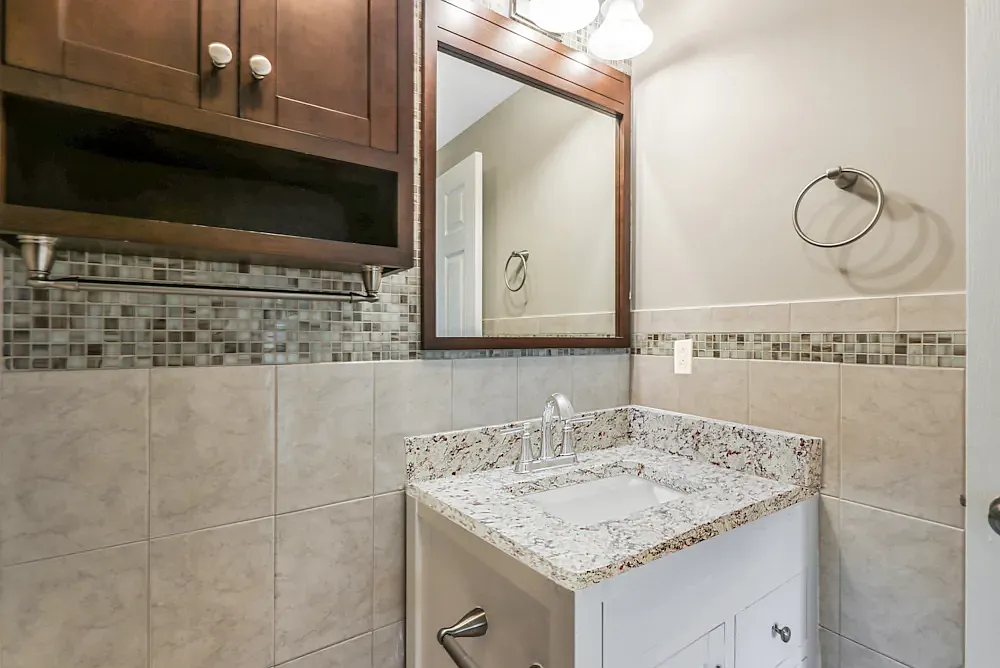 4 bed, 1500 sqft, $1,500 — Photo 1