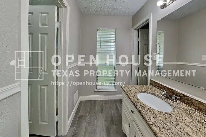 12706 Pantano Dr — Photo 13