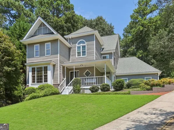 9110 Twelvestones Dr, Roswell, GA 30076