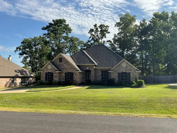 2005 Honeytree Trail Cir, Haughton, LA 71037