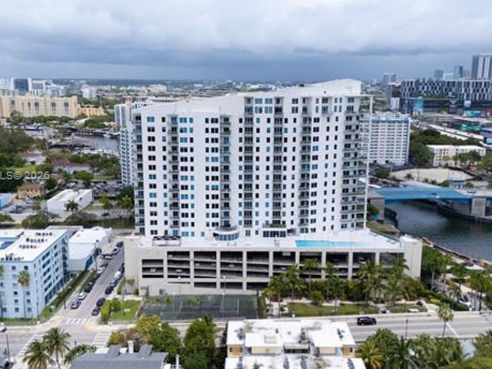 1st image of 10 SW South River Dr #Penthouse I01