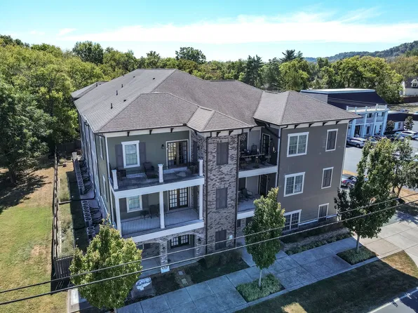 1319 W Main St #207, Franklin, TN 37064