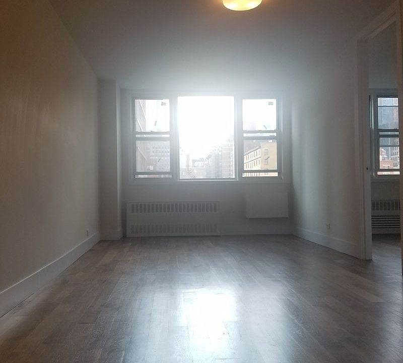 1st image of 200 E 30th St APT 9E
