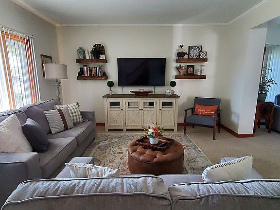 Lounge Room 1
