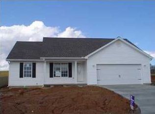 7886 Sandalwood Dr, Newburgh, IN 47630