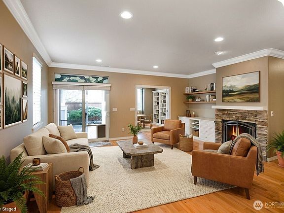 3rd image of 4963 Bend Drive NE