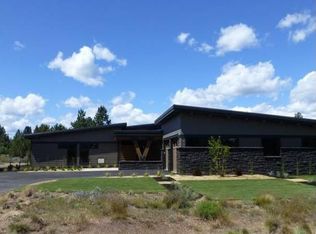 61533 Meeks Trl, Bend, OR 97702