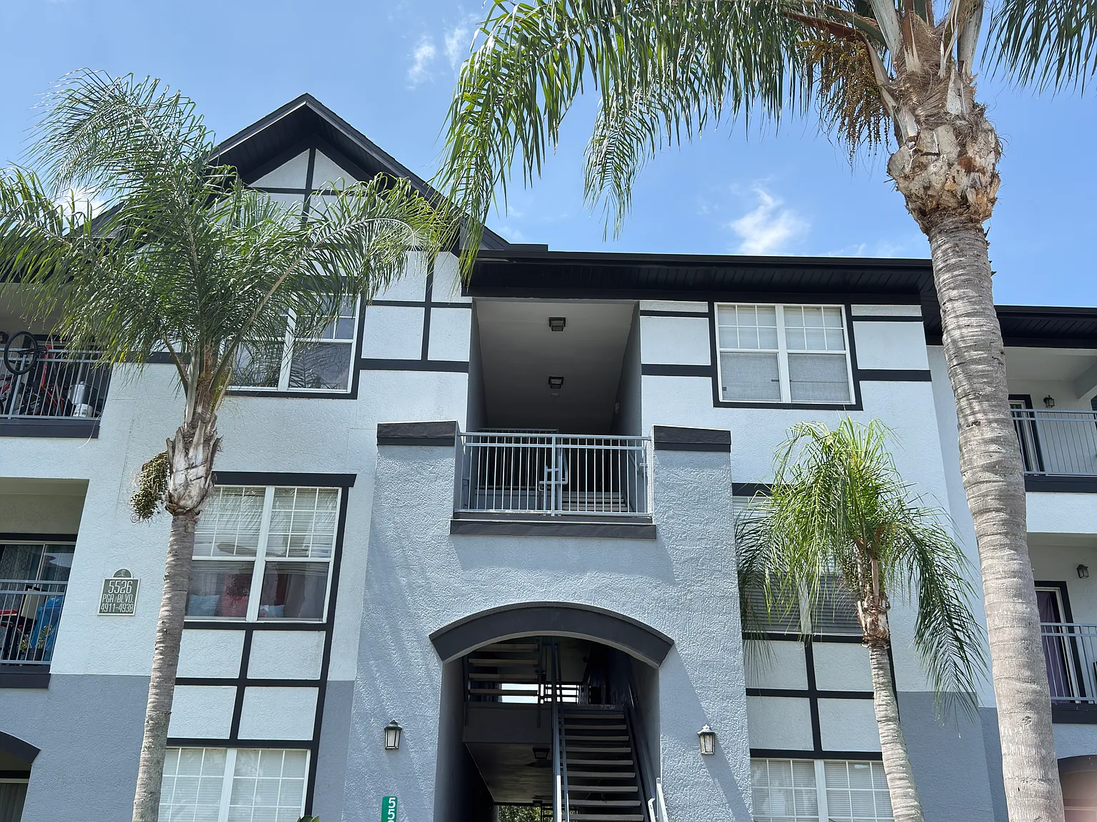 2 bed, 1062 sqft, $1,500 — Photo 1