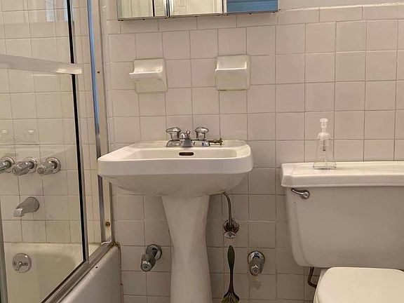 5th image of 146 W 79th St #2FF