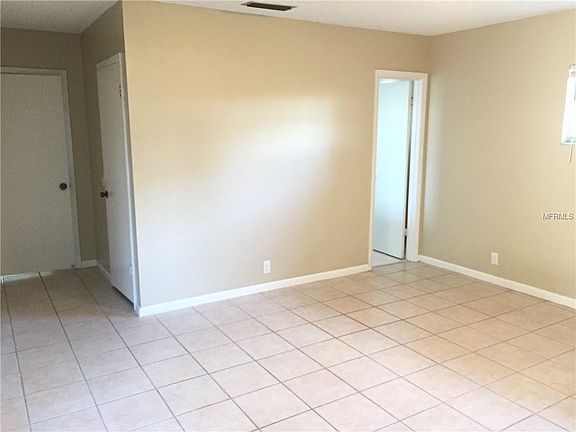 4th image of 537 Alachua Dr