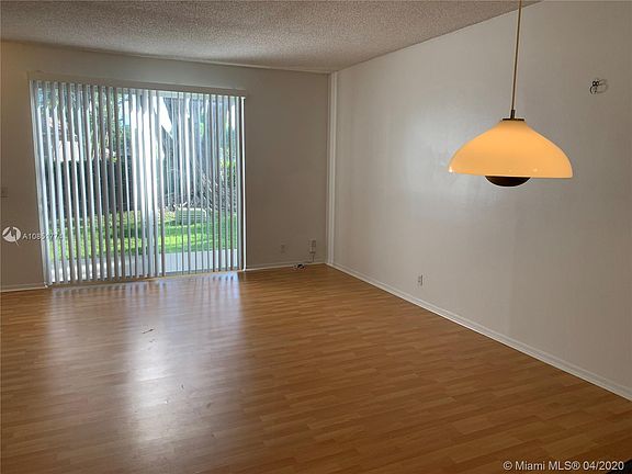 2nd image of 2058 Madeira Dr #2058