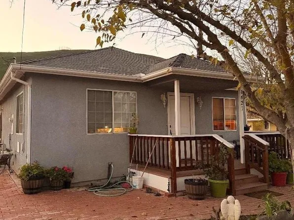 1421 K St, San Miguel, CA 93451