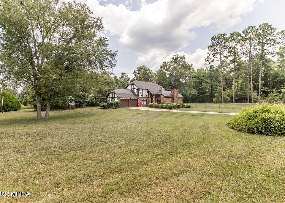 1st image of 6541 Chriswood Dr