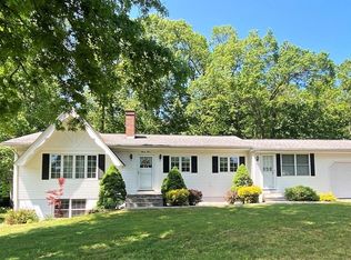 34 Glenn Dr, Wilbraham, MA 01095
