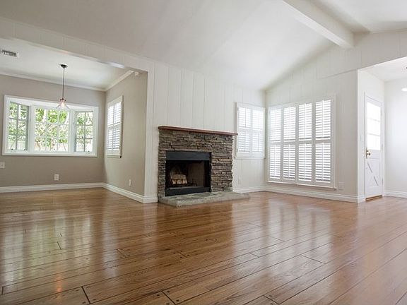 4th image of 22024 Del Valle St