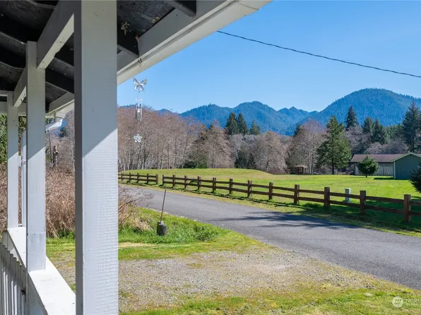 11 N Lake Drive, Amanda Park, WA 98526