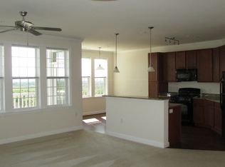 2409 Highpoint View Ct UNIT 302, Frederick, MD 21702