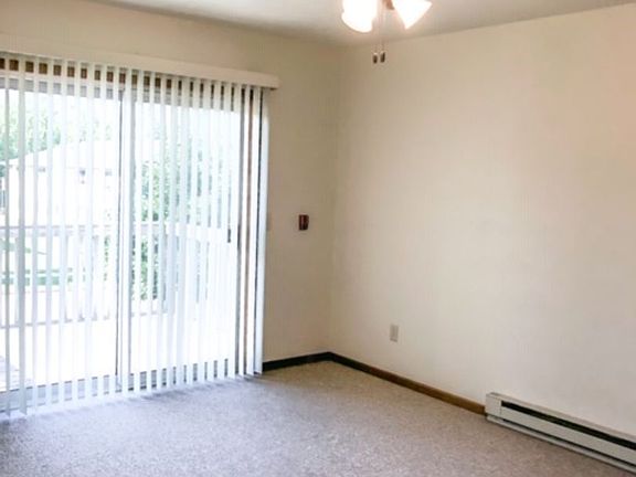 4th image of 4525 Hartzell Ln APT 8