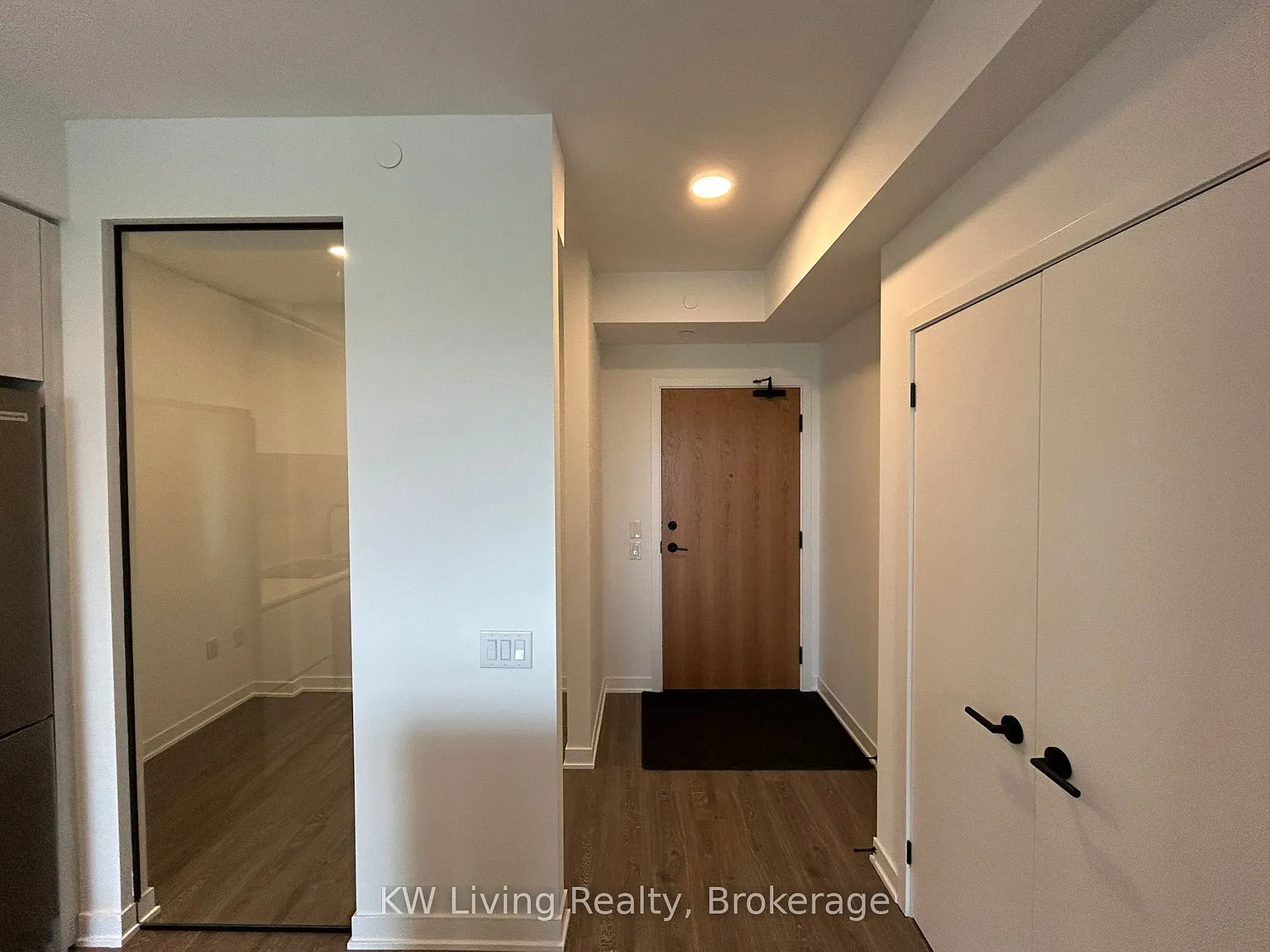 2 bed, $2,350 — Photo 4