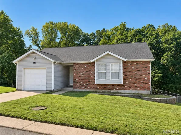 916 Mill Creek Dr, Imperial, MO 63052