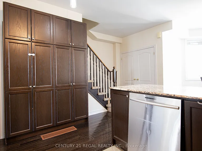 43 Tollgate St #UPPER — Photo 20