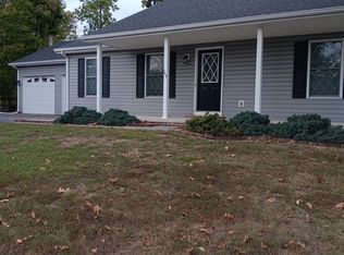 199 Basin Dr, Inwood, WV 25428