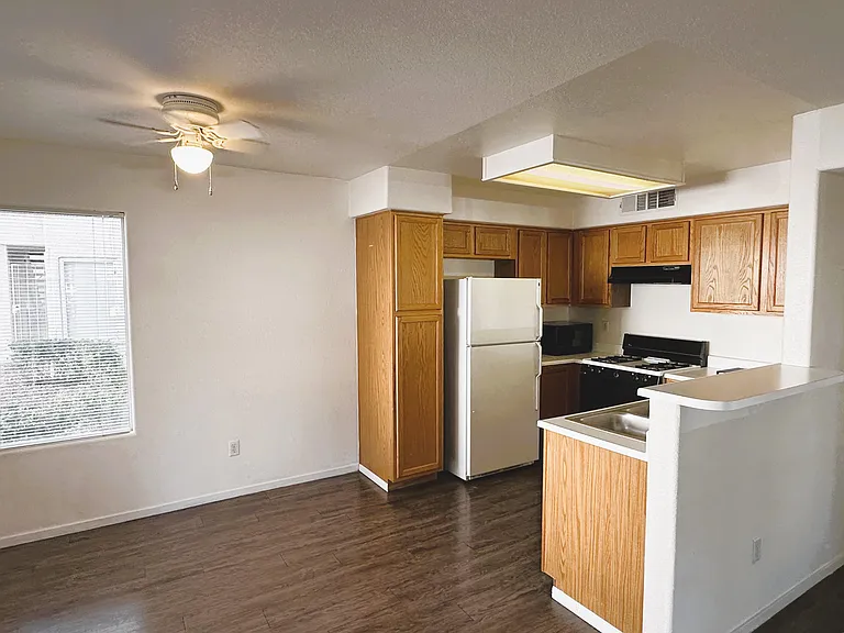3067 Key Largo Dr #102 — Photo 3
