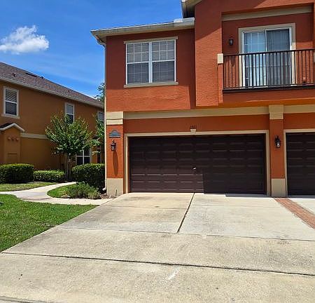2nd image of 2921 Pine Oak Trl