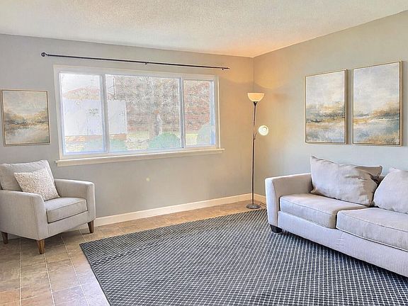 4th image of 2375 Champion Ct