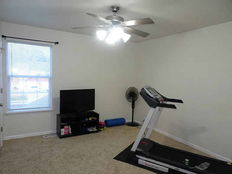 5408 Volunteer Dr — Photo 10
