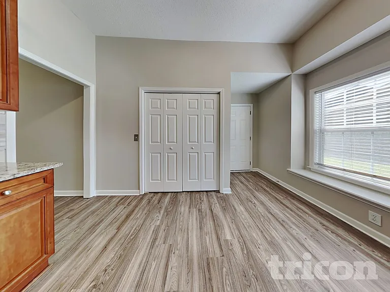 12 New Stock Ct — Photo 5