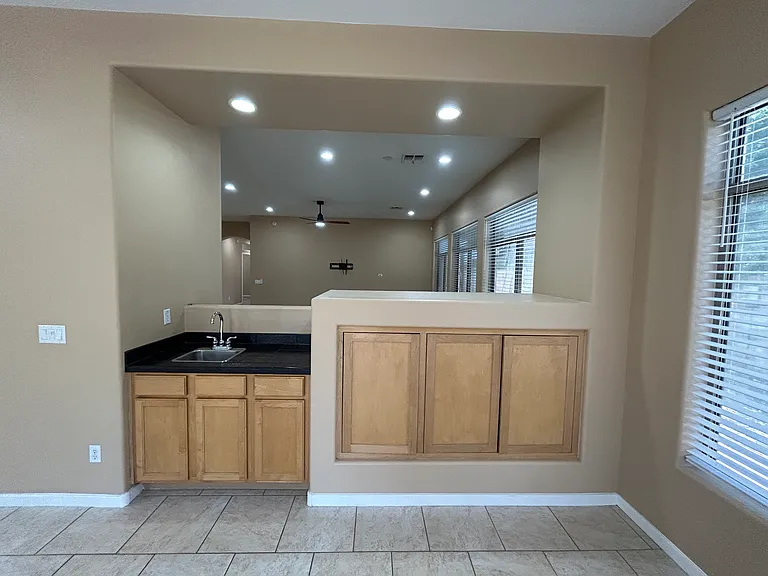2041 E Fawn Dr — Photo 18