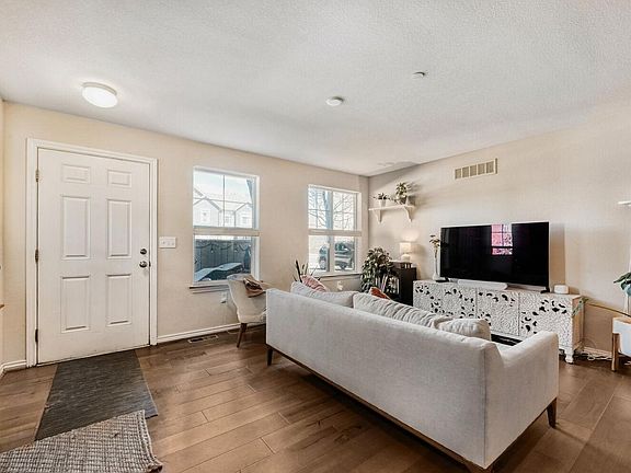 3rd image of 4125 47th St #C