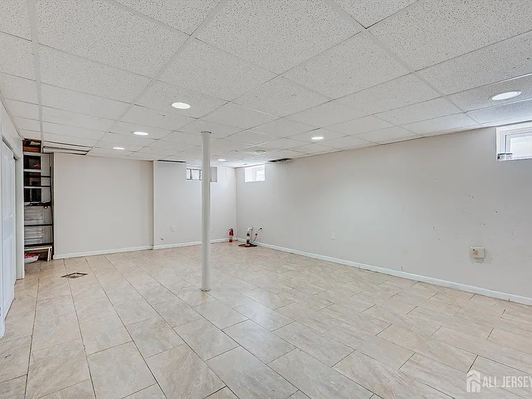 111 Sonora Ave — Photo 27