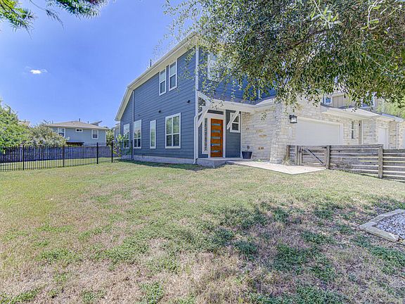 4th image of 2117 Maxwell Ln