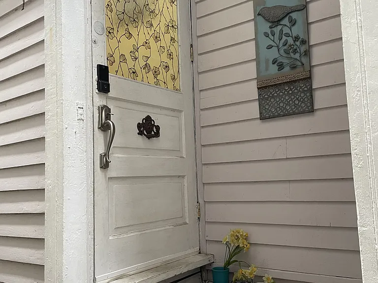 S Solomon St — Photo 9