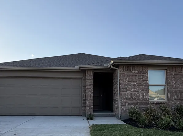 1321 Tin Roof Rd, Krum, TX