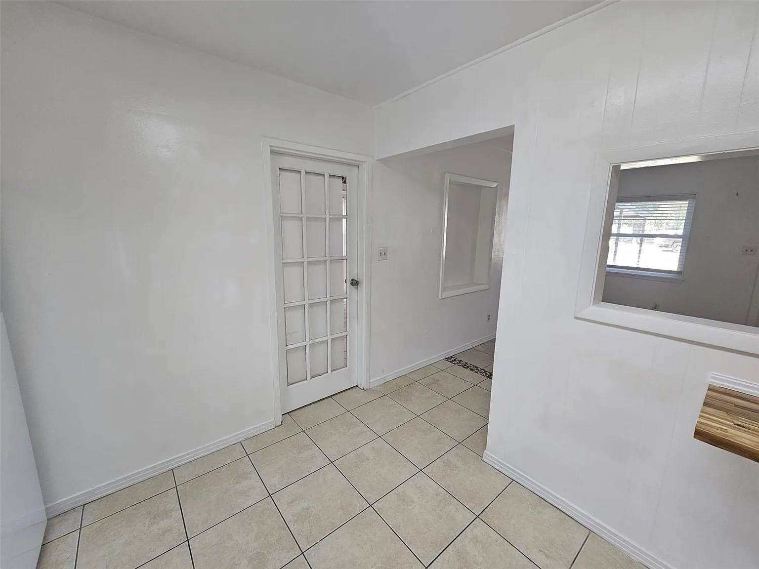 3 bed, 1152 sqft, $1,950 — Photo 4